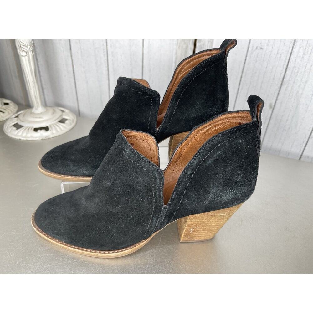 Jeffrey Campbell Black Suede Heeled Bootie Boots Western Size 9